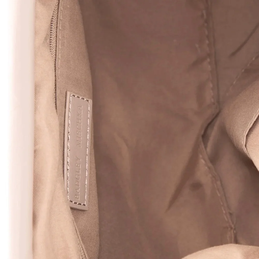 NWT Badgley Mischka Wrapped Frame Clutch Purse Bag in Grey - Picture 6 of 6